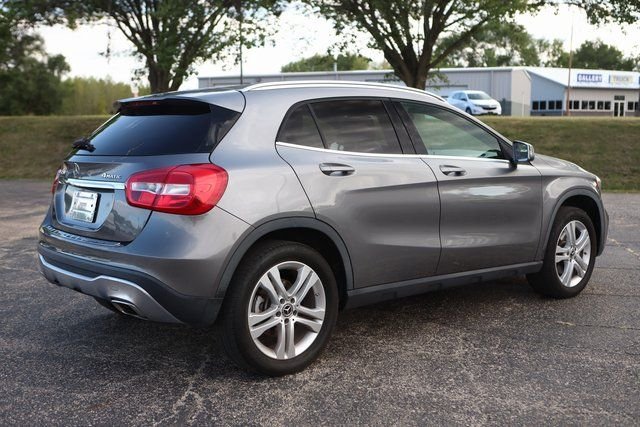 Used 2020 Gray Mercedes-Benz GLA 250 image 5
