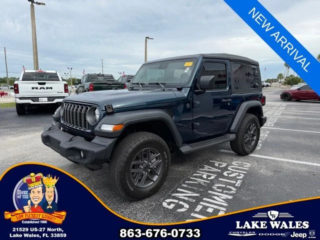 Used 2025 Blue Jeep Sport S image 3