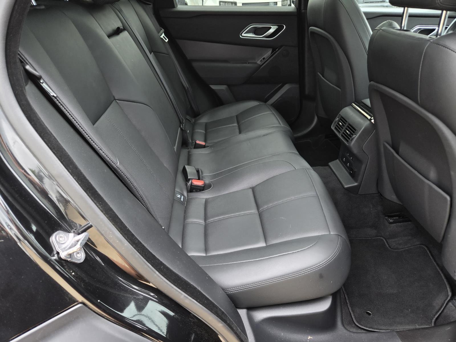 Used 2025 Santorini Black Metallic Land Rover Dynamic SE image 42