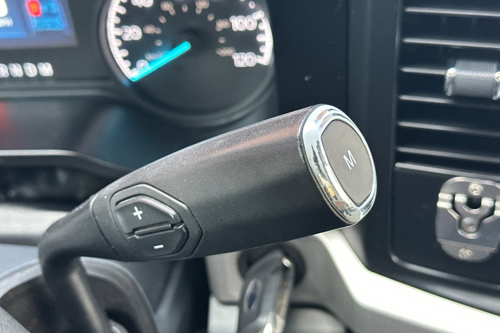 2023 Ford F-350 Super Duty XLT - Photo 27