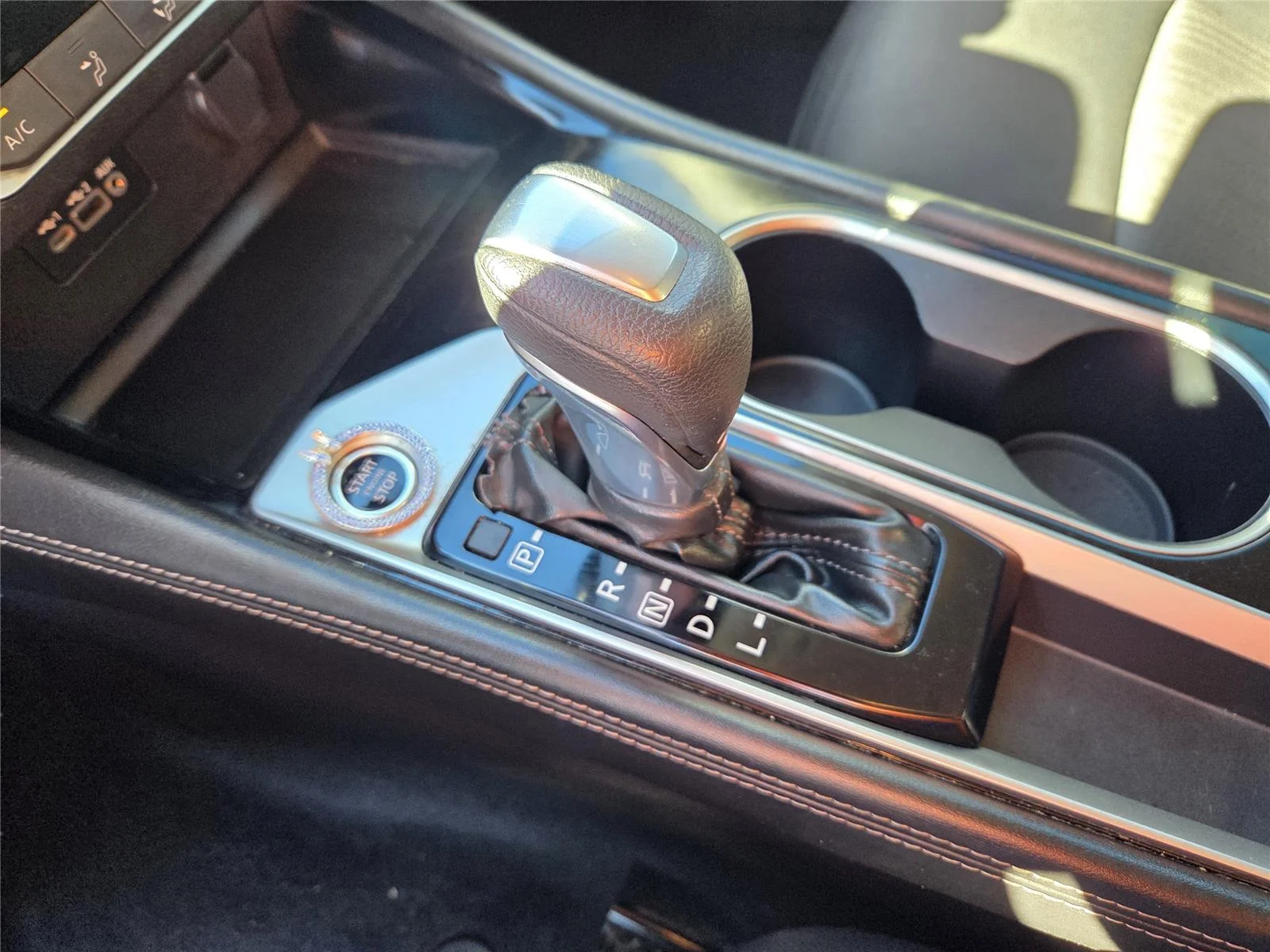 2023 Nissan Altima SV - Photo 19