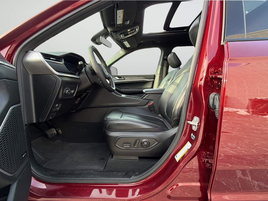 Used 2025 Red Jeep Limited image 10