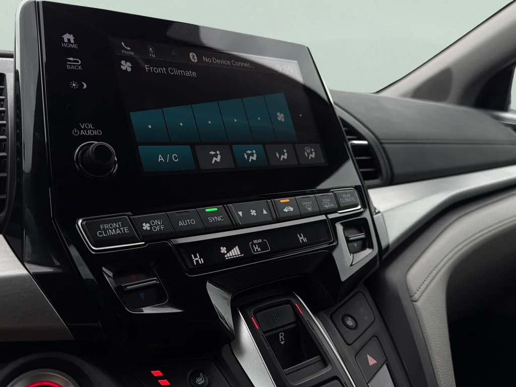 Used 2019 Silver Honda EX-L image 19