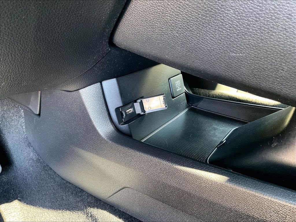 Used 2018 Black Honda EX-T image 12