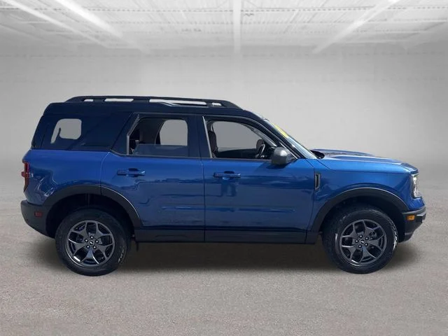 Used 2023 Blue Ford Badlands image 5