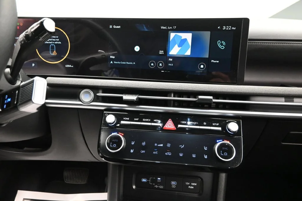 2026 Hyundai Tucson Limited - Photo 17