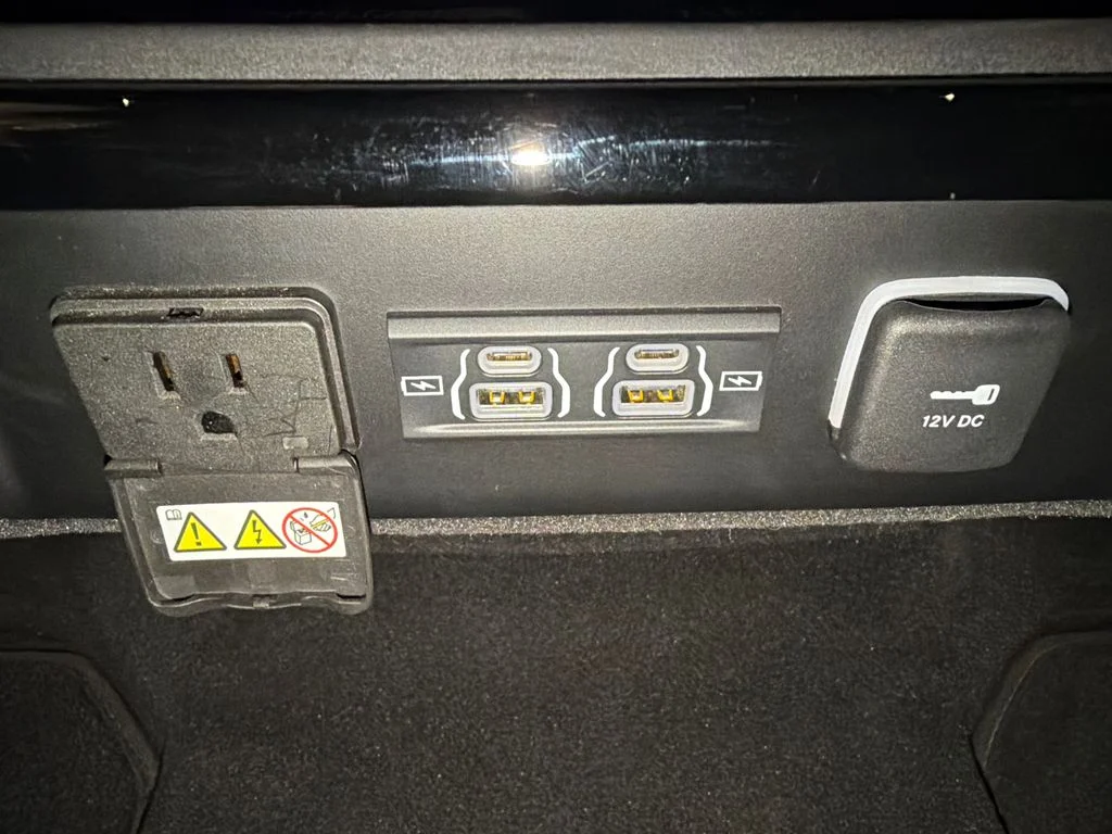 Certified Used 2023 Baltic Gray Metallic Clearcoat Jeep Series I image 45