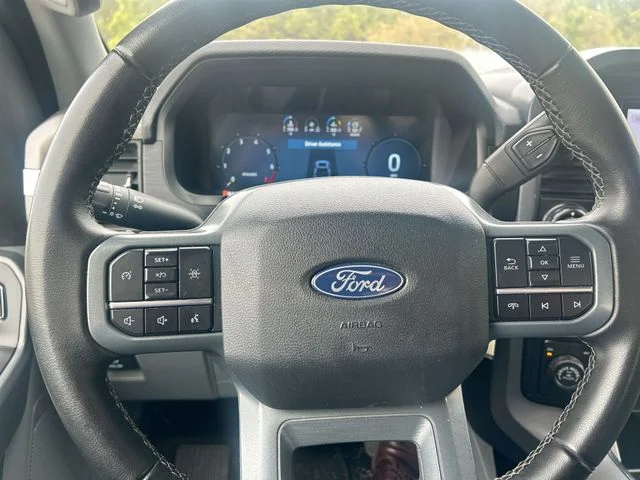 Used 2024 Blue Ford XLT image 18