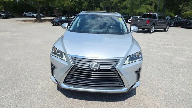 Used 2017  Lexus 350 image 3