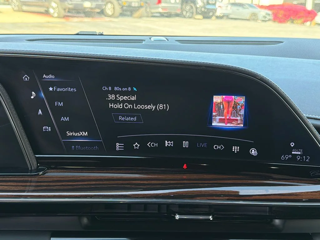 Used 2023 White Cadillac Premium Luxury image 29