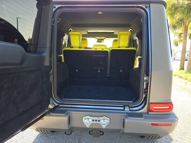 Used 2022 Gray Mercedes-Benz G 550 image 9