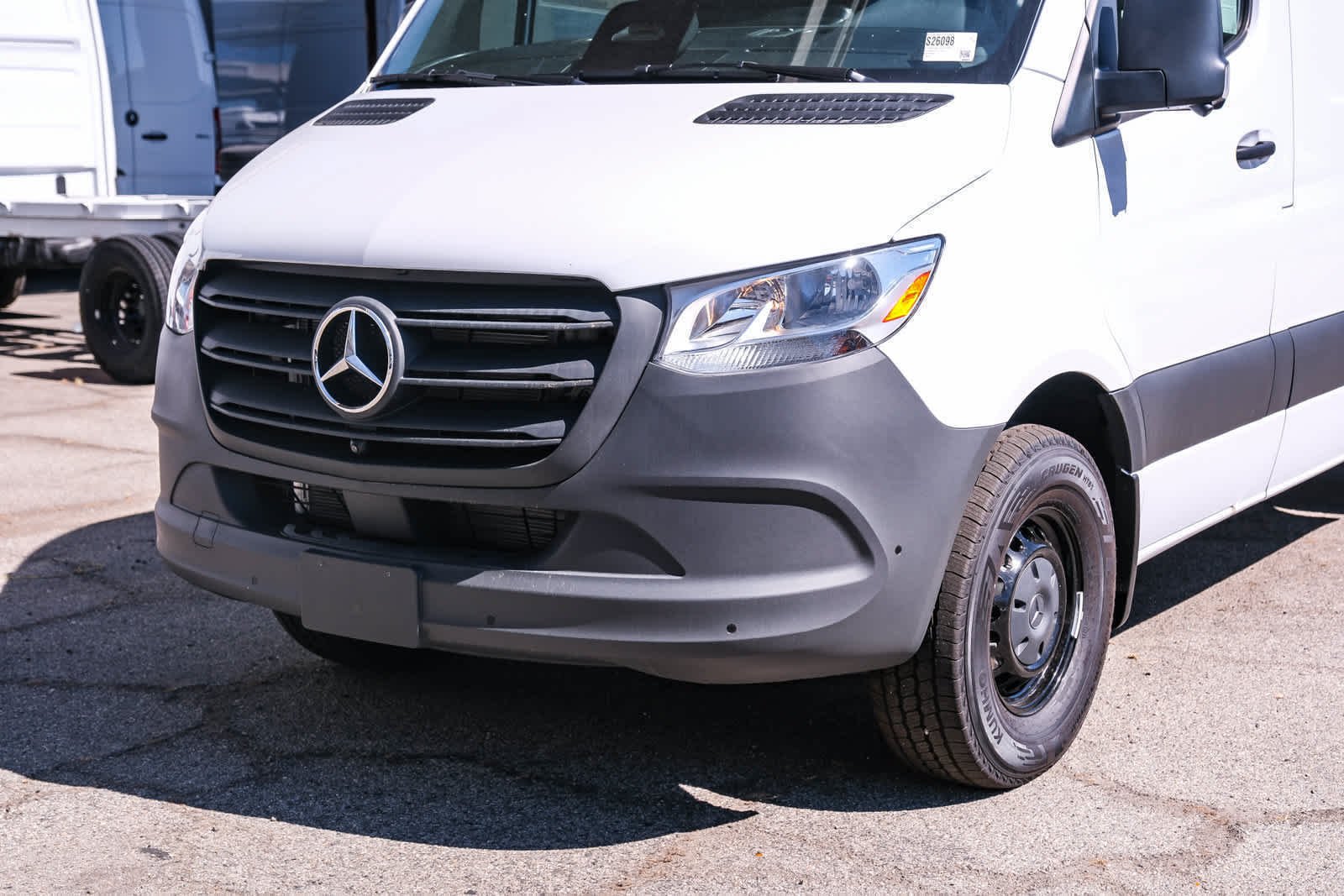 New 2026 Arctic White Mercedes-Benz RWD 2.0L I4 Diesel Turbocharged High Output image 11