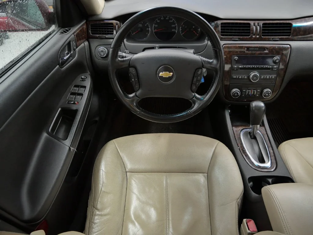 Used 2014 Red Chevrolet LT image 17