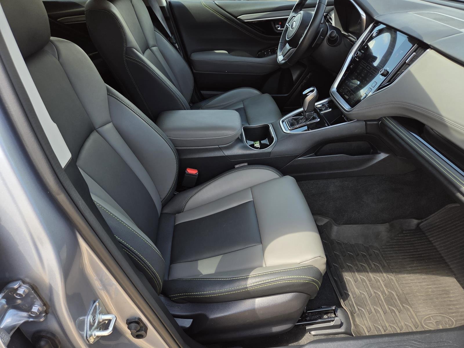 Used 2023 Ice Silver Metallic Subaru Onyx Edition image 38