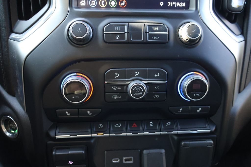 Used 2019 NORTHSKY BLUE METALLIC Chevrolet RST image 27