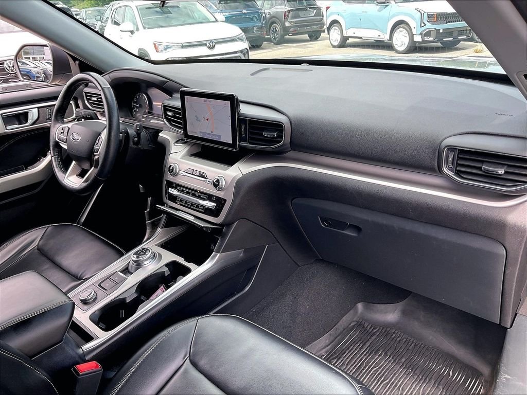 Used 2021 Iconic Silver Metallic Ford XLT image 13