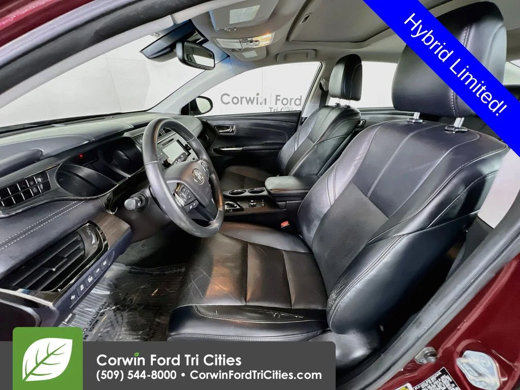 Used 2017 Red Toyota Limited image 25