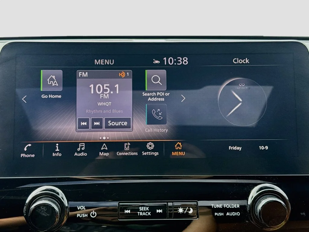 Certified Used 2024 White INFINITI Sensory image 16