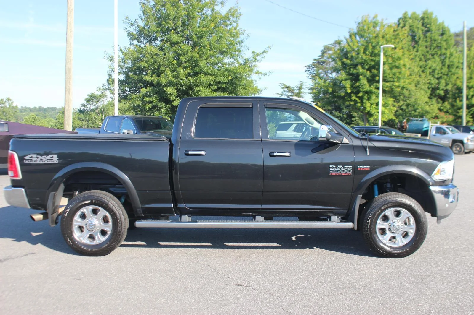 Used 2017 Black Ram Laramie image 8