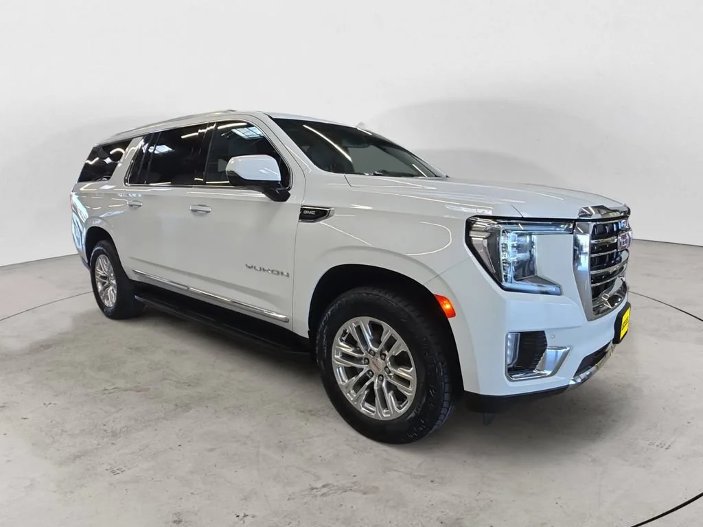 Certified Used 2024 Summit White GMC SLT image 3