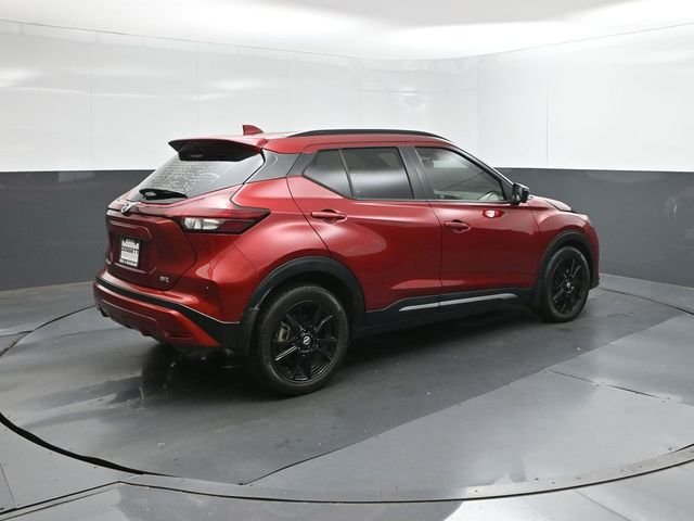 Used 2021 Red Nissan SR image 8