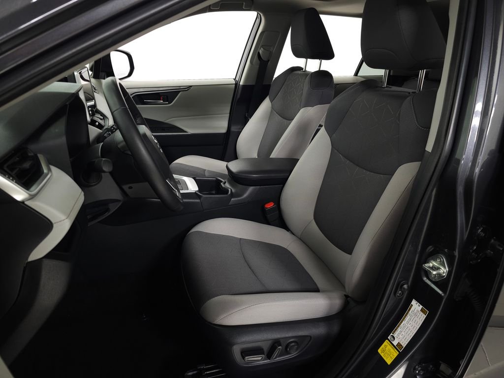 Used 2025 Magnetic Gray Metallic Toyota XLE image 18