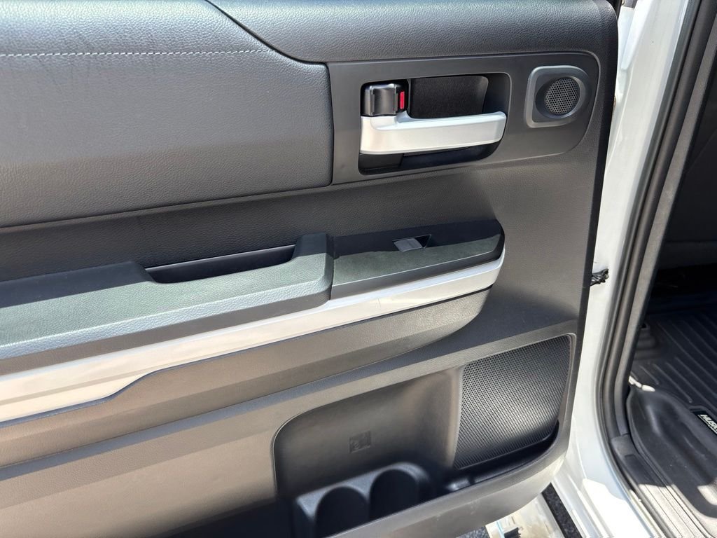 Used 2021 White Toyota SR5 image 7