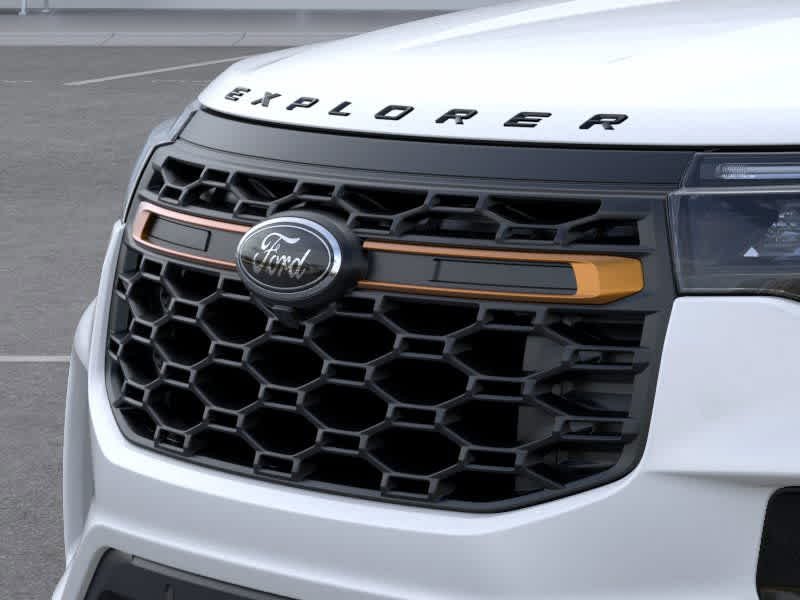 New 2026 Star White Metallic Tri-Coat Ford Tremor® image 17