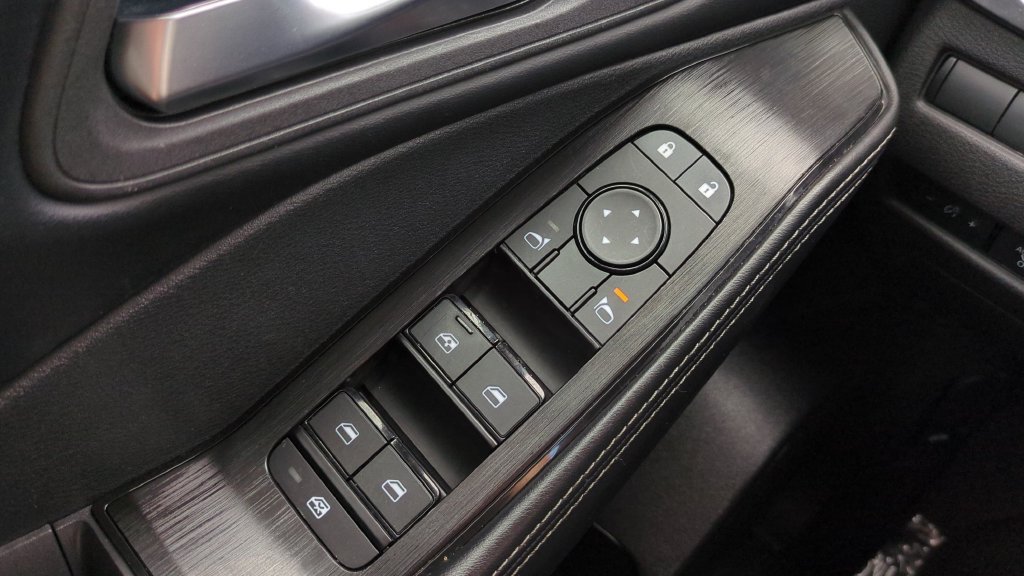 2025 Nissan Rogue SV - Photo 21