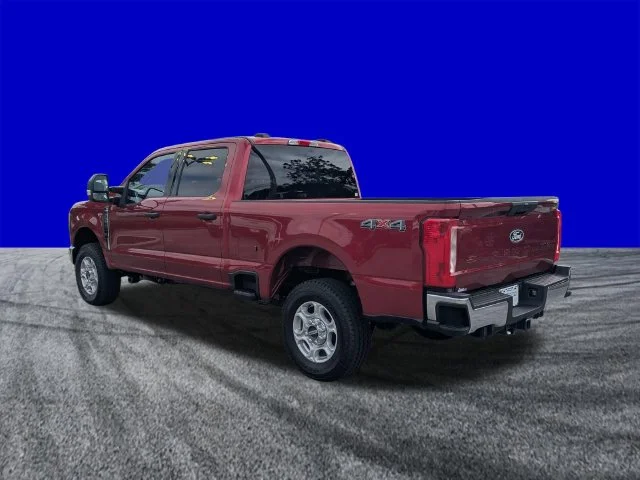 New 2027 Ruby Red Metallic Tinted Clearcoat Ford F-250® XLT image 6