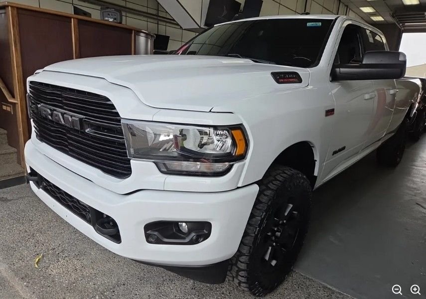Used 2021 White Ram Big Horn image 1
