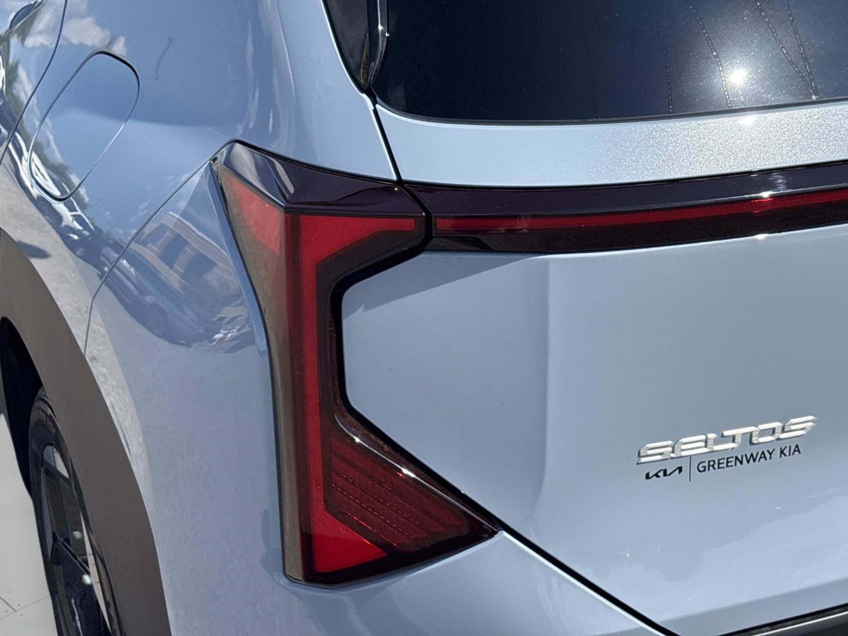 New 2027 Pale Gray Kia EX image 34