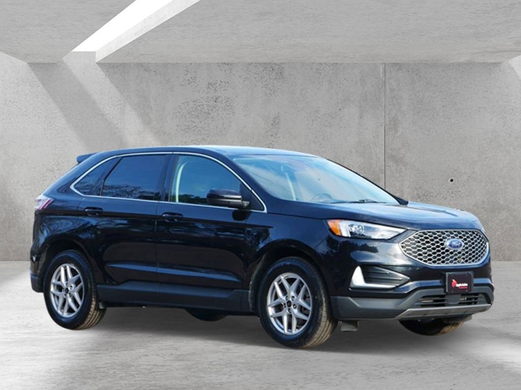 Certified Used 2024 Black Ford SEL image 1