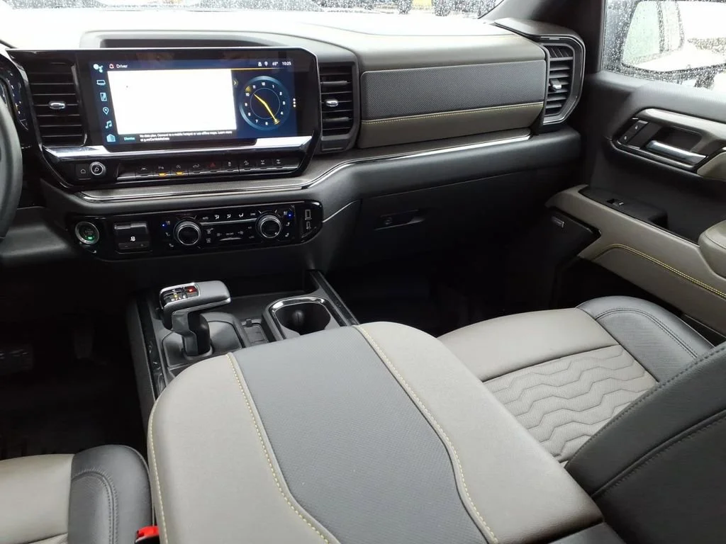 2024 Chevrolet Silverado 1500 ZR2 - Photo 12