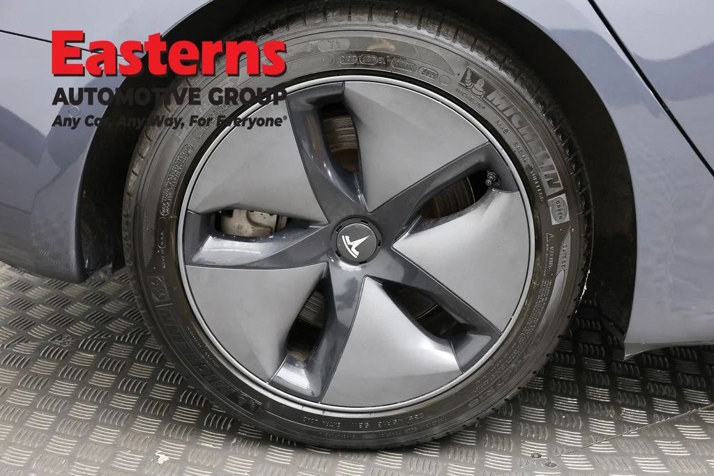 Used 2019 Gray Tesla Standard image 82