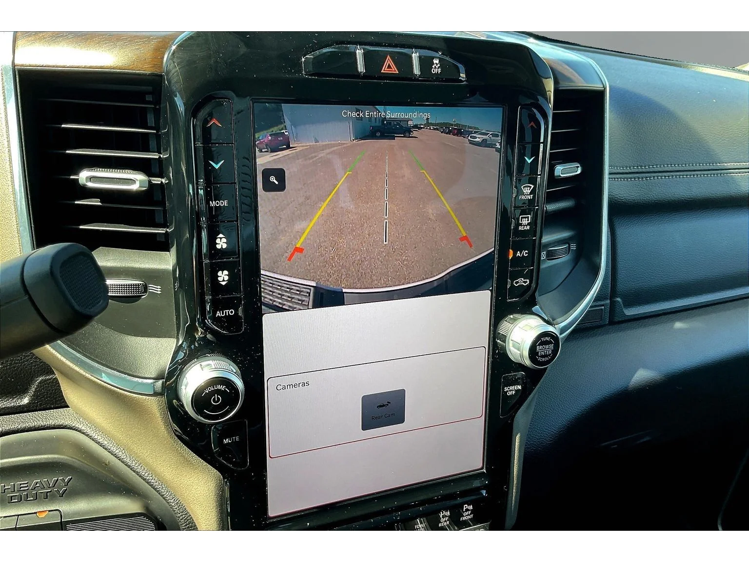 Used 2024  Ram Laramie image 14
