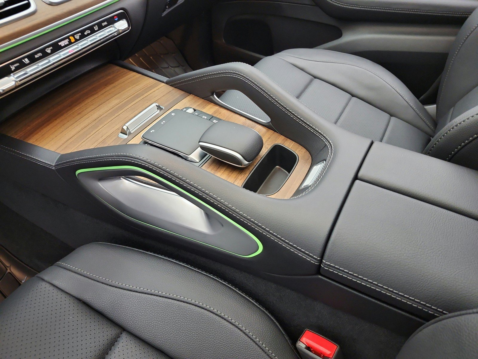 2026 Mercedes-Benz GLE GLE450 - Photo 31