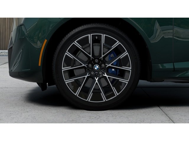 New 2027 Vancouver Green Metallic BMW  image 7