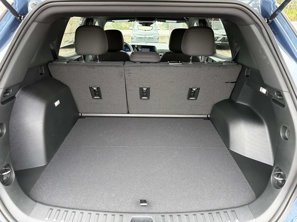 2026 Chevrolet Equinox LT - Photo 9