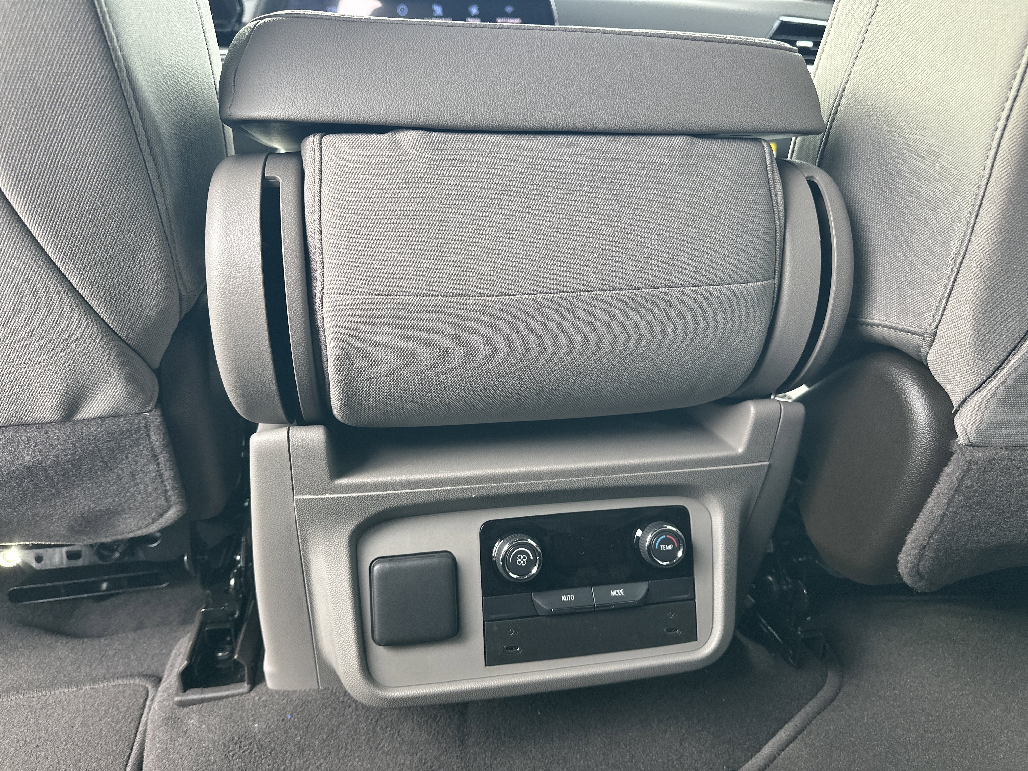 2026 Chevrolet Suburban LS - Photo 23