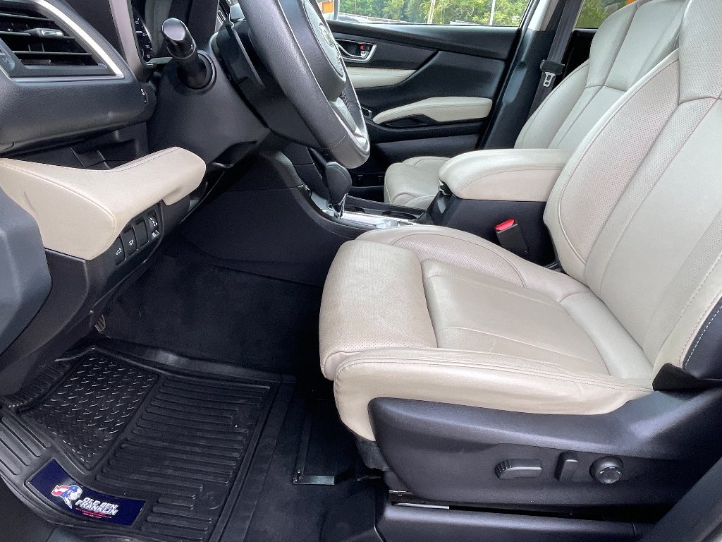 Used 2023 Crystal White Pearl Subaru Limited image 13
