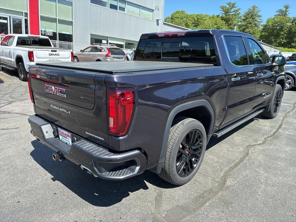 Used 2022 Silver GMC Denali image 7