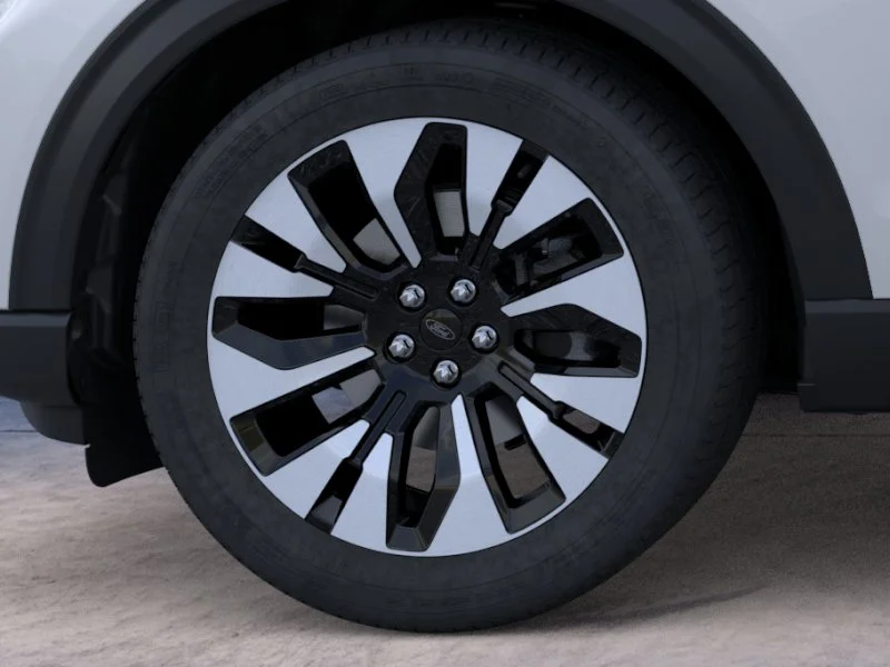 New 2026 Space White Metallic Ford Platinum™ image 19