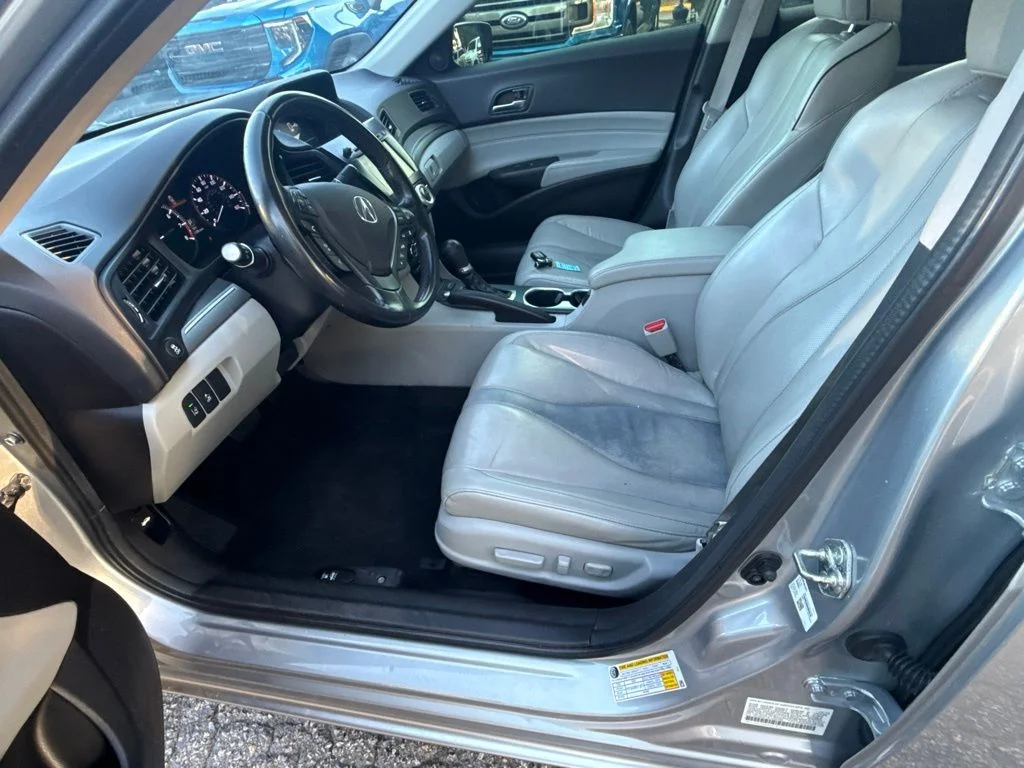 Used 2020  Acura Premium Package image 10