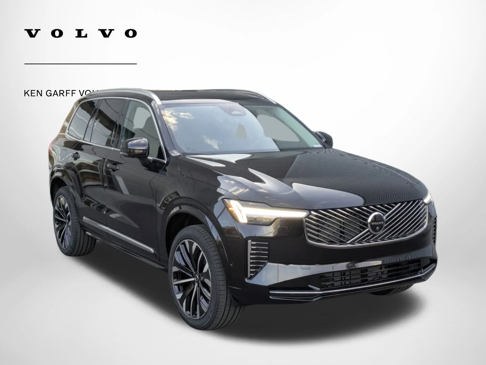 2026 Volvo XC90 B5 Plus Bright 4WD's photo