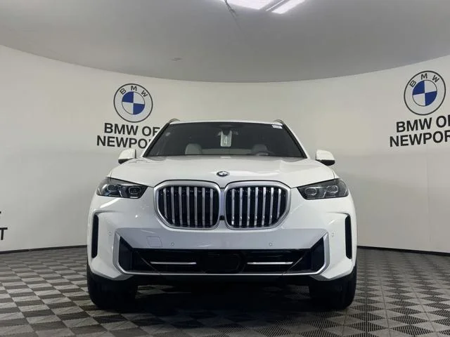 New 2026 Alpine White BMW xDrive40i image 4