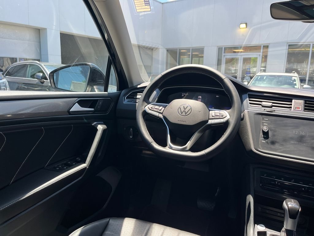 Used 2023 Black Volkswagen 2.0T SE image 23
