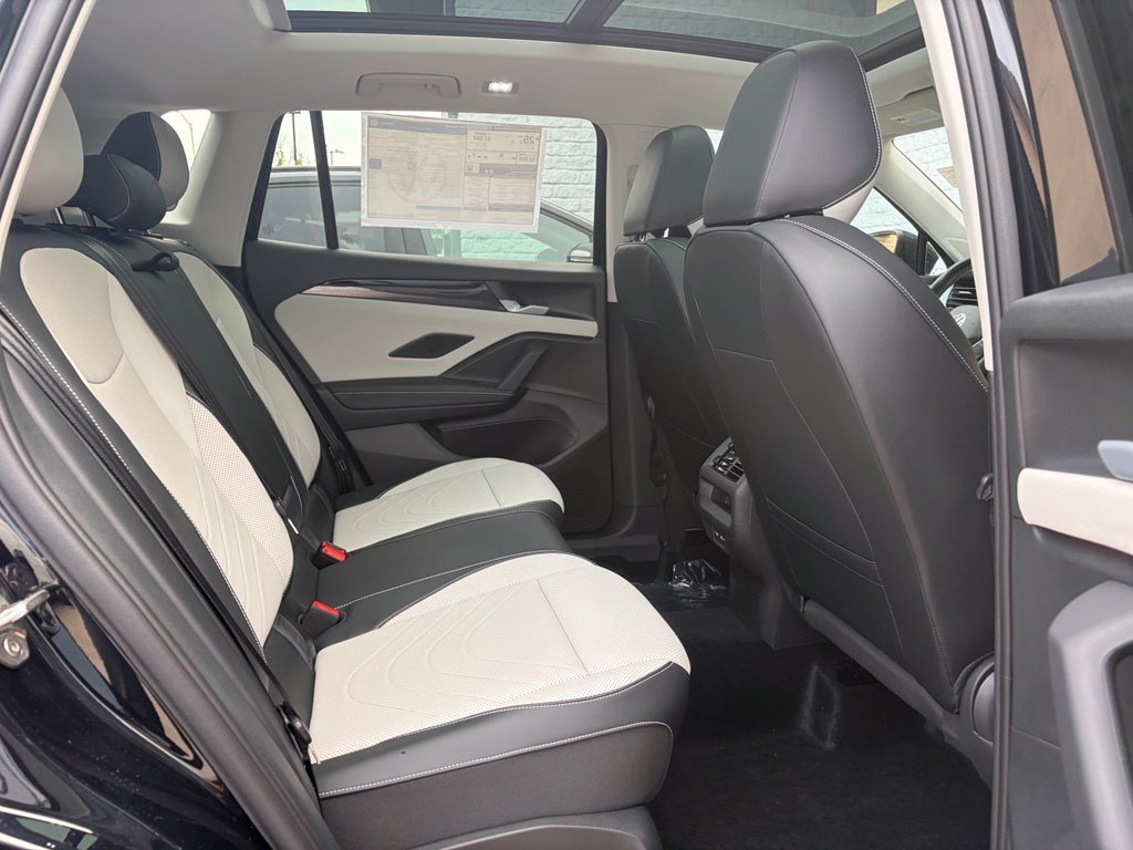 New 2026 Deep Black Pearl Volkswagen 2.0T SE image 20