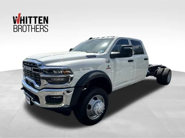 2026 RAM 5500 Big Horn 4X4 Crew Cab DRW 197" WB's photo