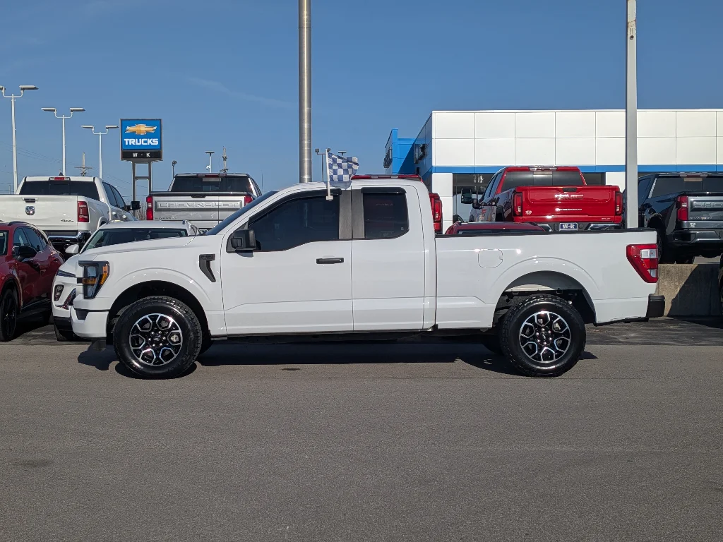 Used 2023 Oxford White Ford XL image 7